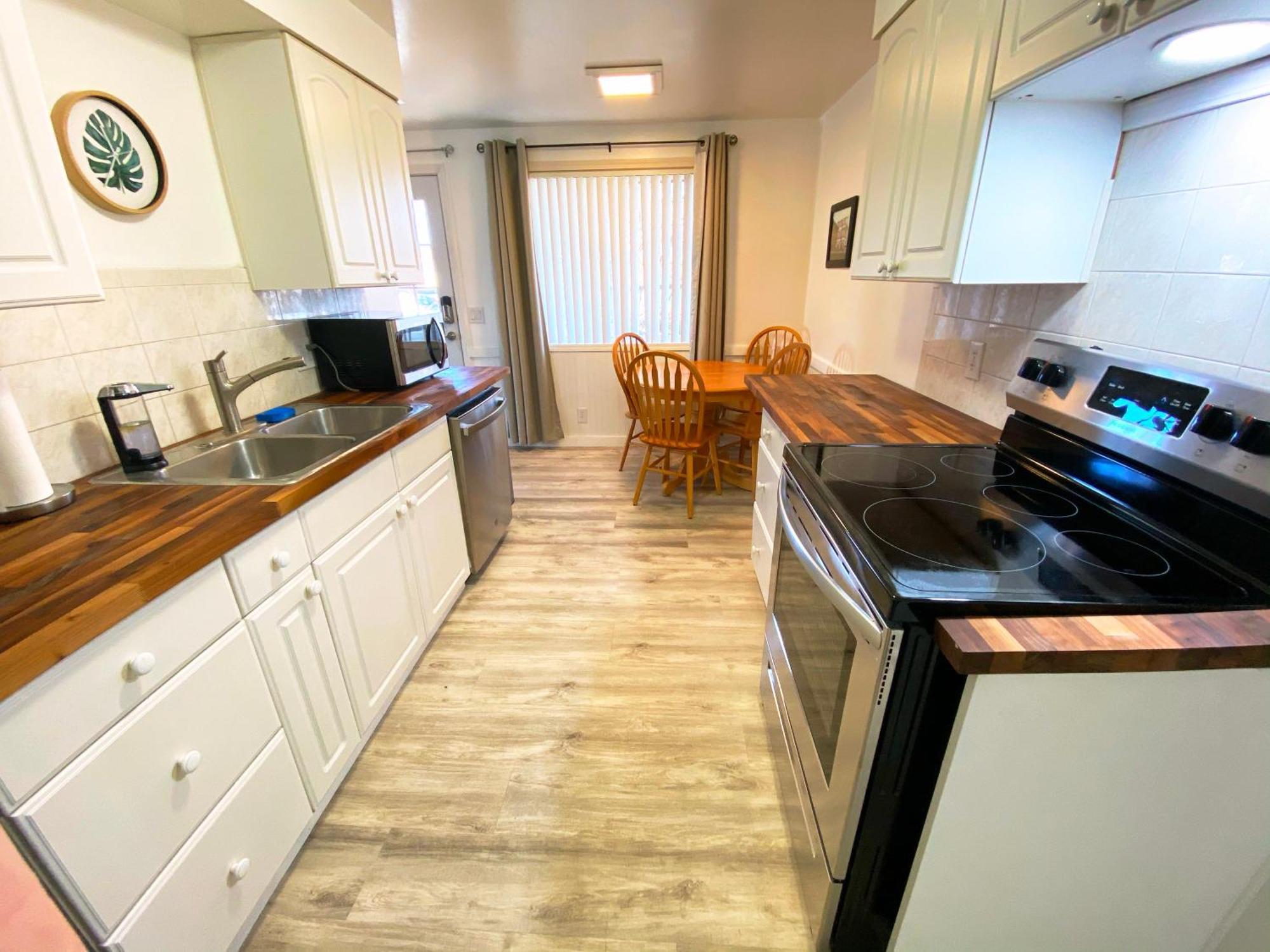 Updated Duplex Near Gonzaga And Downtown *